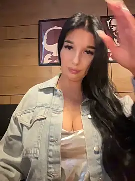 Tisha Busty online show from June 11, 1:30 pm