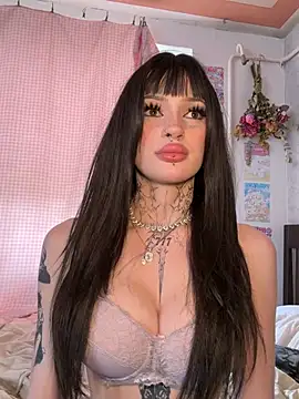 madelinexx online show from July 21, 1:34 pm