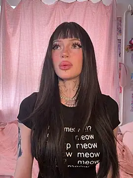 madelinexx online show from July 9, 9:44 am