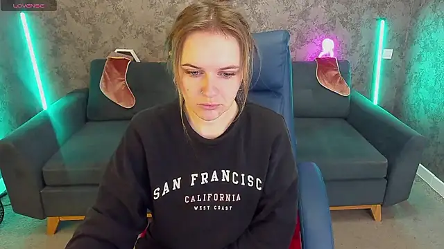 MaribelRiverr  online show from January 17, 6:43 am