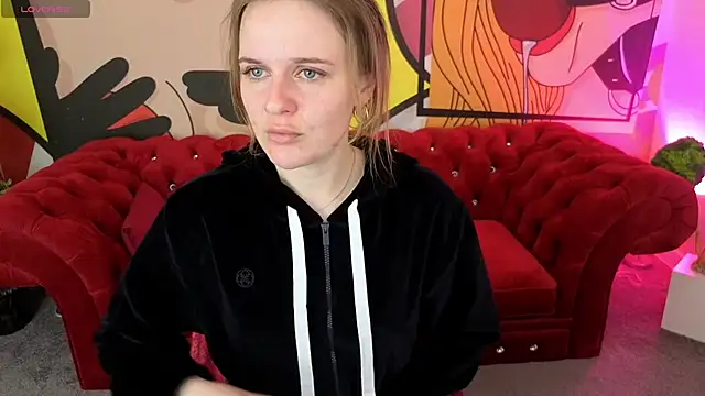 MaribelRiverr  online show from May 4, 6:06 am