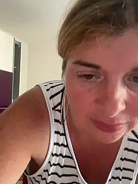 Lombada online show from July 10, 2:06 pm