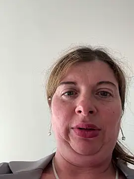 Lombada online show from November 10, 1:17 pm