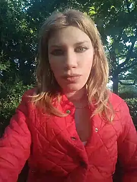 EvyLure online show from May 3, 6:22 pm