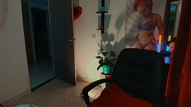 TinnaDawsom online show from March 17, 1:42 am