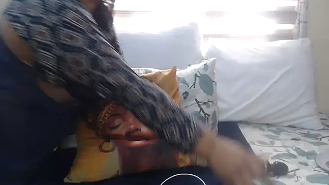 Foxybrownxx1 online show from July 1, 10:26 am