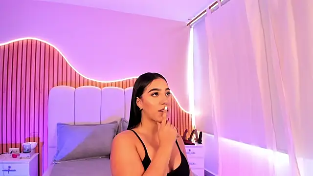 SofiiSweet  online show from October 27, 3:29 pm