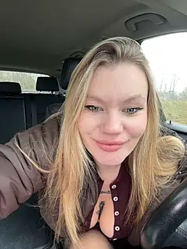 justmilaa online show from November 18, 12:17 pm