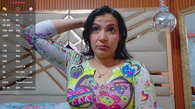 Sluttyandmature online show from June 10, 12:37 pm