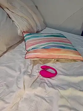      sams online show from February 6, 9:18 pm