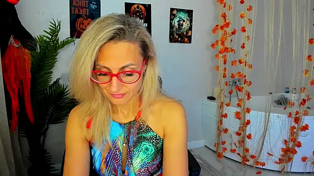 MuseOfStage online show from November 2, 11:35 am