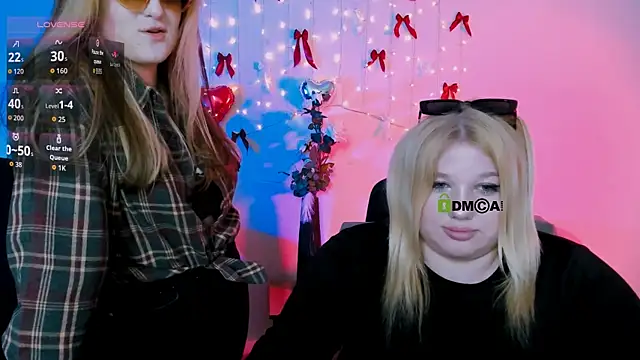 juli kisss online show from April 28, 3:21 am