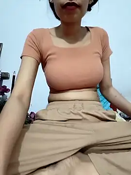 Aimeesha online show from October 9, 8:02 pm