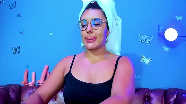 Kaira mosse online show from July 8, 11:56 am