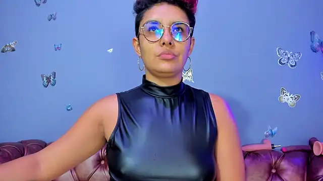 Kaira mosse online show from June 24, 11:42 am