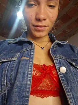 HelenHoltz online show from July 18, 9:17 pm