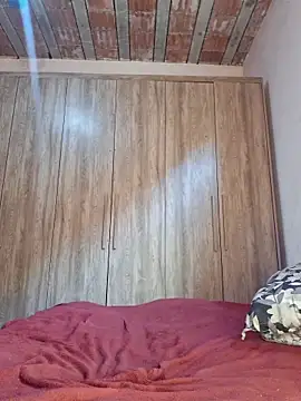 HelenHoltz online show from July 7, 2:31 pm