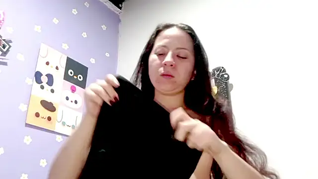 PetiteIvoryQueen19 online show from June 23, 5:27 am