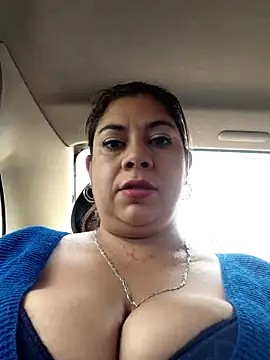 Laura-Hernandez online show from March 10, 4:00 pm