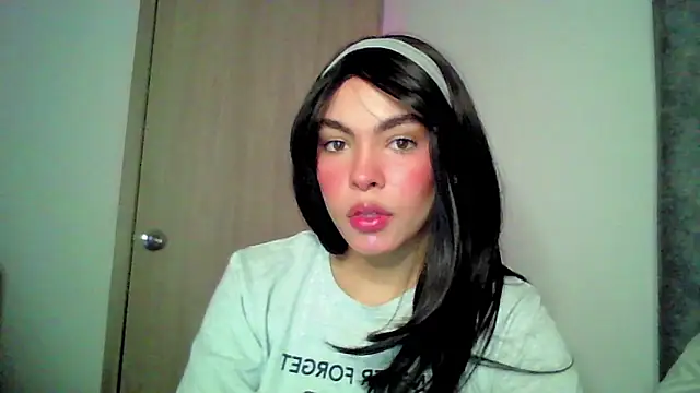 Snapshot of Kiri_Cutee chatting on September 9, 4:01 am Kiri Cutee online show from September 9, 4:01 am