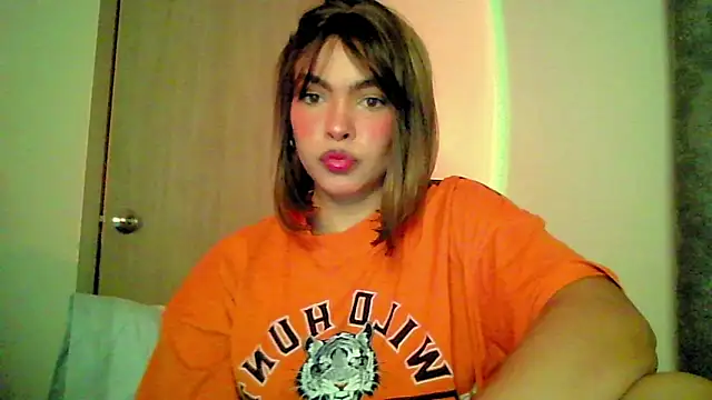 Snapshot of Kiri_Cutee chatting on September 13, 4:53 am Kiri Cutee online show from September 13, 4:53 am
