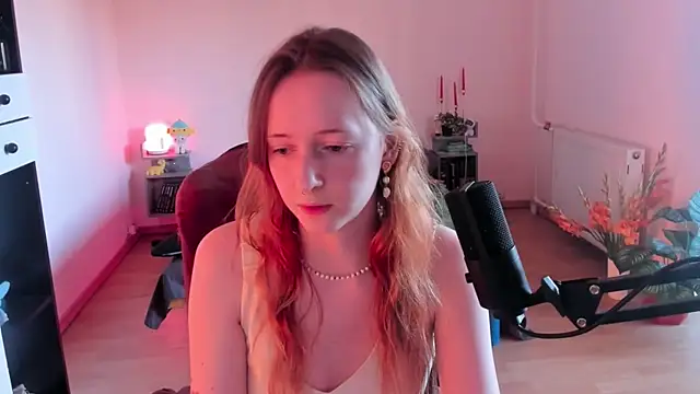 OddlyFamiliar online show from August 4, 2:34 pm