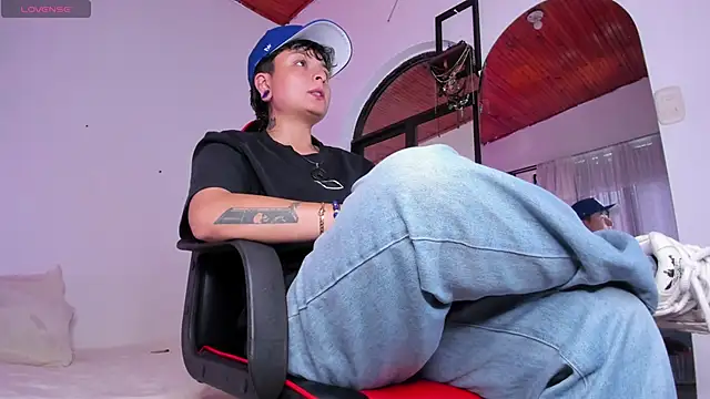 ZuryRamirez  online show from June 5, 6:58 pm