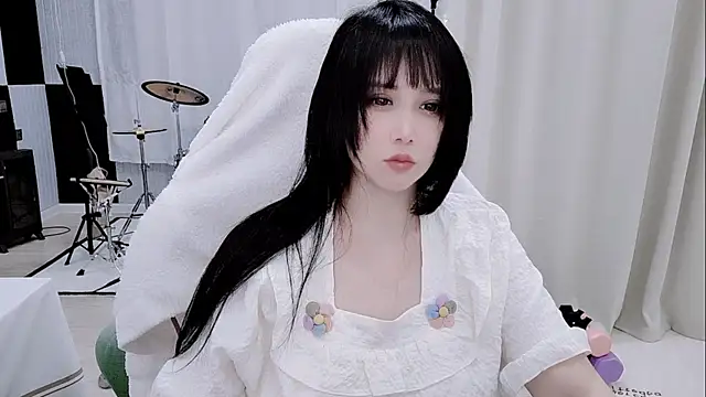 Vaness-a online show from May 19, 2:51 am