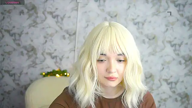 Ashley S online show from June 19, 10:35 pm