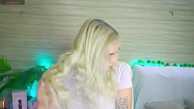 Ashley S online show from September 11, 10:32 pm