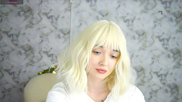 Ashley S online show from June 25, 3:28 am