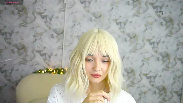 Ashley S online show from June 18, 2:57 am
