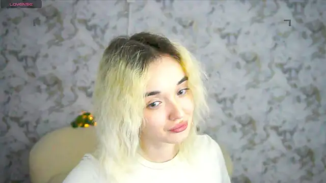 Ashley S online show from April 29, 2:37 am