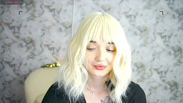 Ashley S online show from June 16, 2:45 am