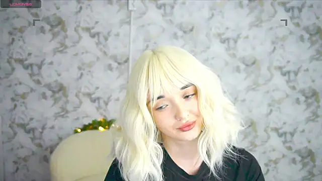 Ashley S online show from June 24, 3:27 am