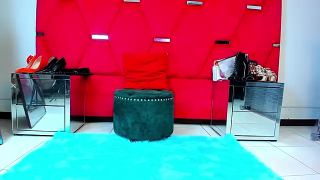 AmiraDulcee online show from November 13, 3:55 pm