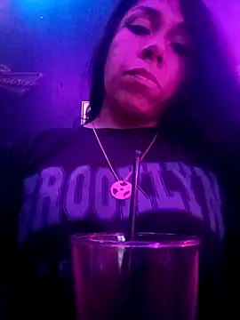 Snapshot of Karenn12 chatting on October 6, 7:58 am Karenn12 online show from October 6, 7:58 am