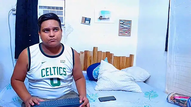 lucasandSofi online show from June 26, 9:49 pm