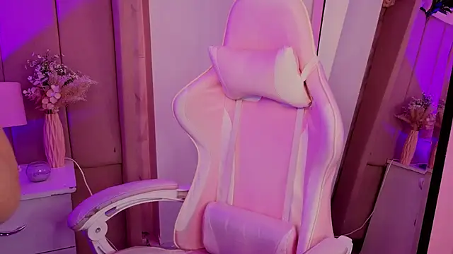 MollyBigBoobs12 online show from February 11, 9:27 pm