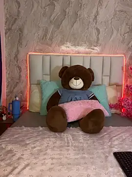 IsabellaAnngel online show from June 14, 2:24 am