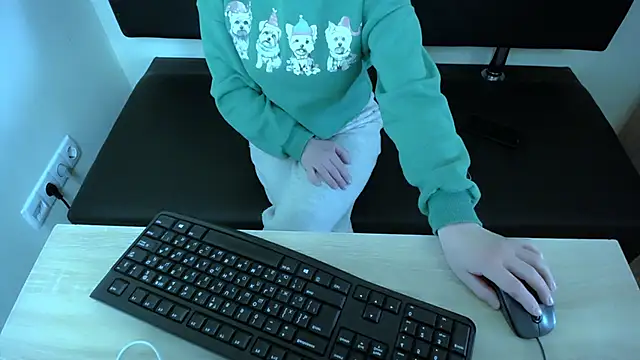 LaimaV  online show from November 29, 2:32 pm