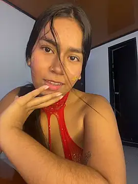 ALANAH KITTY online show from November 5, 8:25 pm