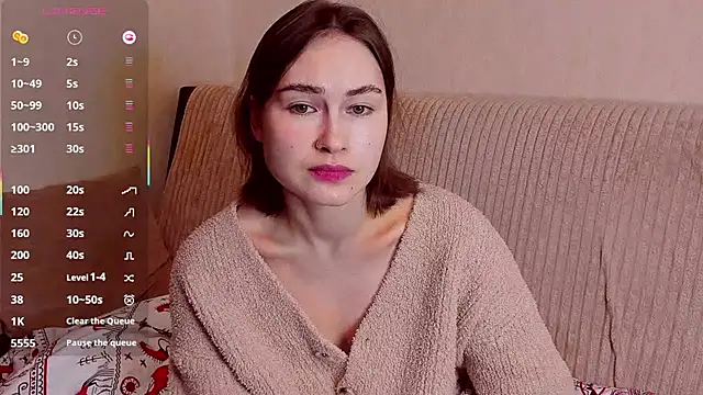 sleeeep y online show from February 11, 7:04 pm