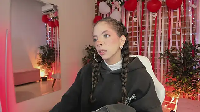 Sapphire Venuss online show from February 16, 12:43 am