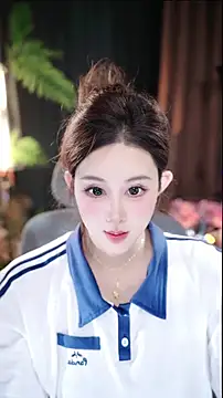 Jellycute online show from August 4, 4:35 pm