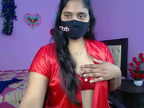 Hot Maleka online show from March 9, 2:15 am