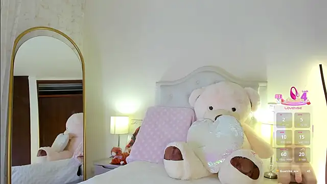 yourlilo24 online show from July 7, 7:23 am