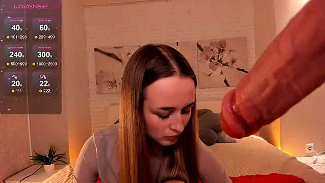 Tiffanyhunt online show from November 11, 1:30 pm