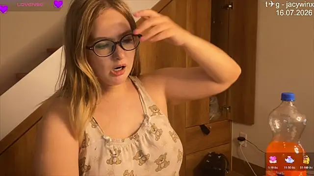 JacyWinslat online show from July 16, 11:09 pm