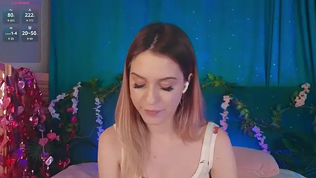 AlinaWalters online show from March 5, 8:59 pm